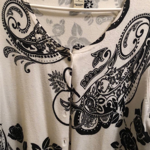 White House Black Market cardigan size large - Picture 3 of 5